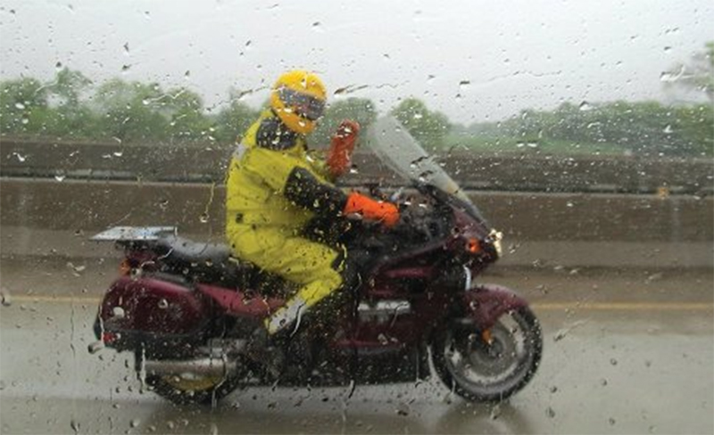 How to Ride Safe during the Rain